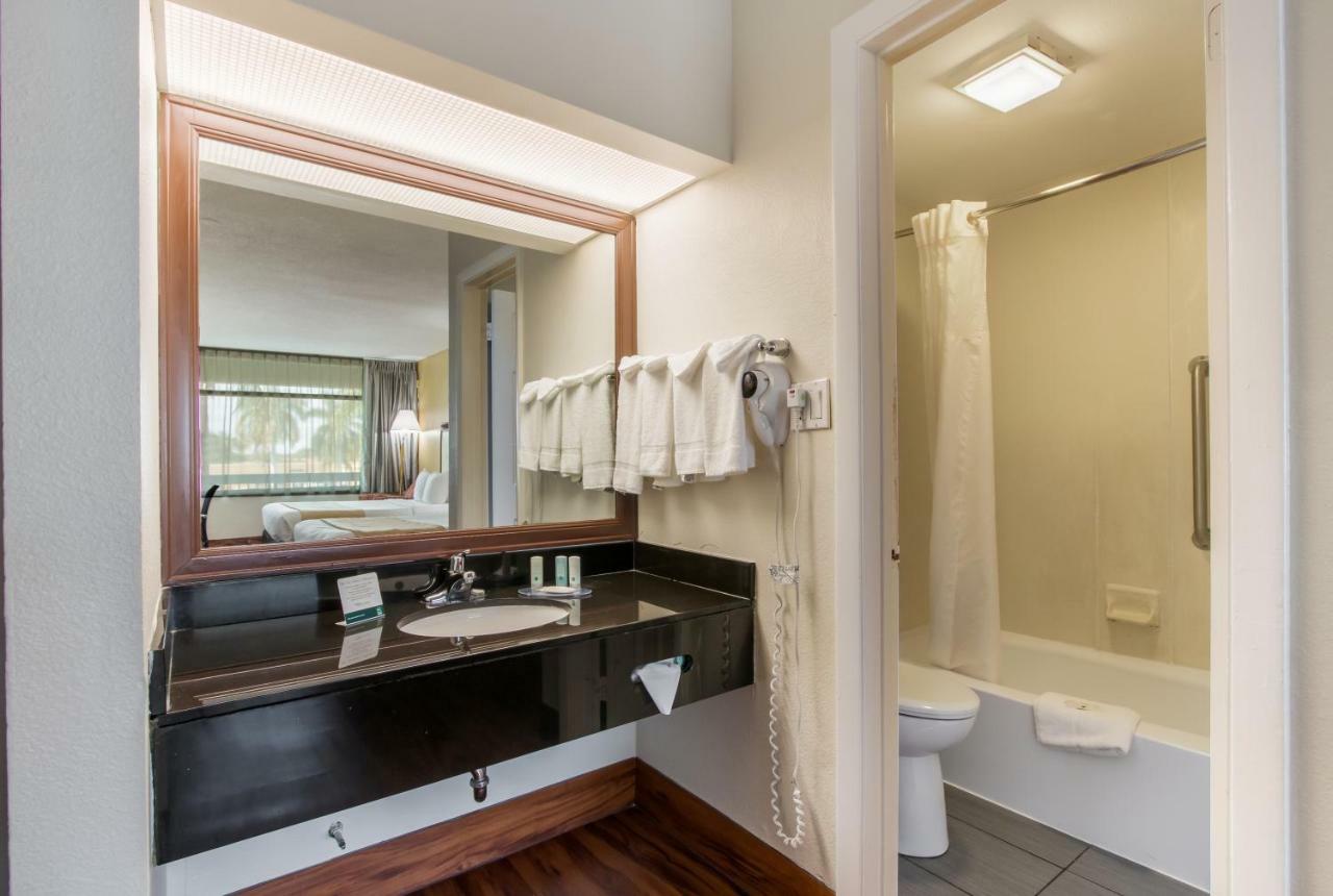 Quality Inn Boca Raton University Area Oda fotoğraf