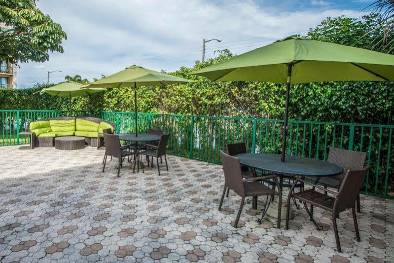 Quality Inn Boca Raton University Area Dış mekan fotoğraf